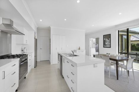 Photo of property in 12 Christie Place, Rolleston, 7614