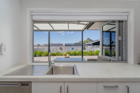 Photo of property in 32 Tairua Palms Place, Tairua, 3508