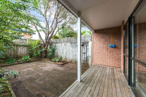 Photo of property in 3/31 Lucienne Drive, Ranui, Auckland, 0612