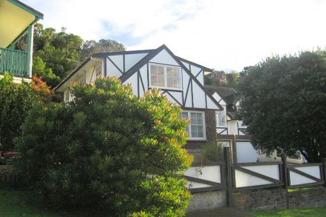 Photo of property in 16 Fyvie Avenue, Tawa, Wellington, 5028