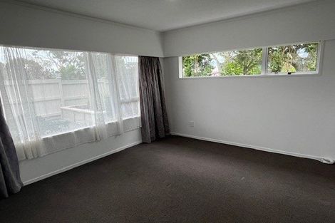 Photo of property in 1/57 Butley Drive, Farm Cove, Auckland, 2012