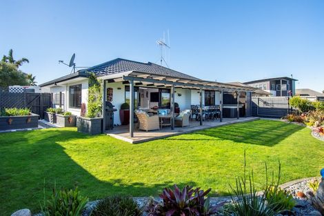 Photo of property in 30 Nicole Place, Papamoa Beach, Papamoa, 3118