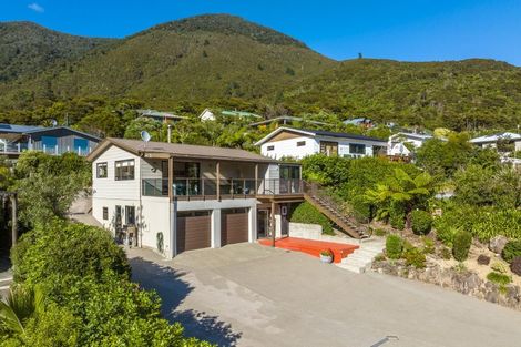 Photo of property in 12 Field Terrace, Okiwi Bay, French Pass, 7193