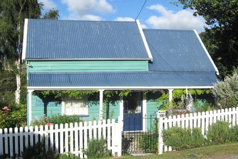 Photo of property in 33 Aylmers Valley Road, Akaroa, 7520