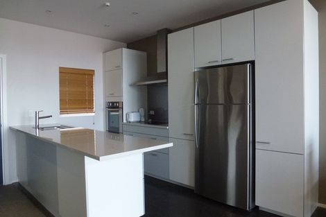 Photo of property in 2/4 Reads Quay, Gisborne, 4010