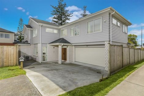 Photo of property in 45 Bordeaux Parade, Te Atatu South, Auckland, 0610