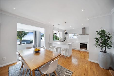 Photo of property in 15 Sea View Terrace, Cockle Bay, Auckland, 2014