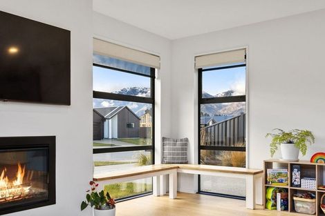 Photo of property in 49 Longview Drive, Lake Hawea, 9382