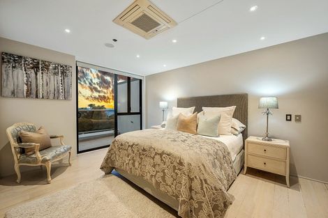 Photo of property in Mon Desir Apartments, 6/173b Hurstmere Road, Takapuna, Auckland, 0622