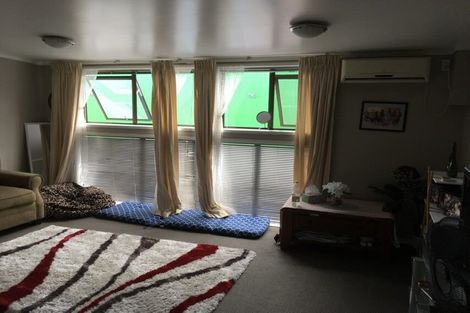 Photo of property in 2/251 Lincoln Road, Henderson, Auckland, 0610