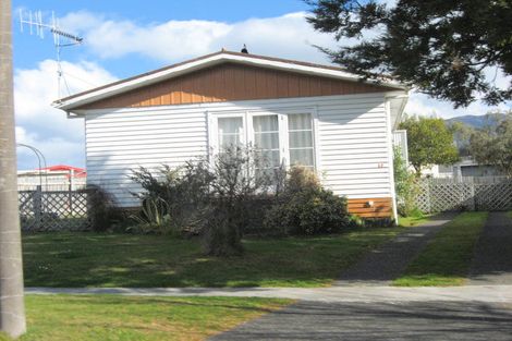 Photo of property in 12 Tamakui Grove, Turangi, 3334