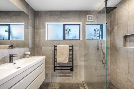 Photo of property in 24 Culver Terrace, Howick, Auckland, 2014