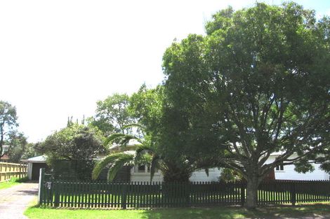 Photo of property in 7 Lynden Avenue, Hillcrest, Auckland, 0627