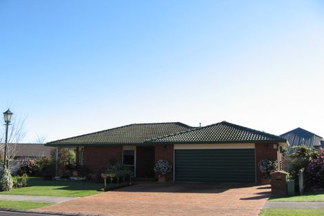 Photo of property in 17 Kingsgate Avenue, Havelock North, 4130