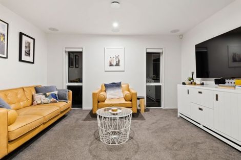 Photo of property in 14 Rock Isle Road, Torbay, Auckland, 0630