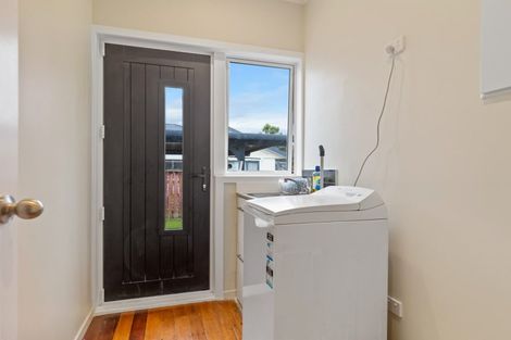 Photo of property in 75 Queen Street West, Levin, 5510