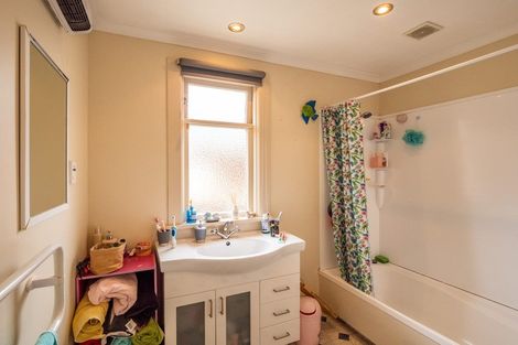 Photo of property in 42 Oakland Street, Andersons Bay, Dunedin, 9013