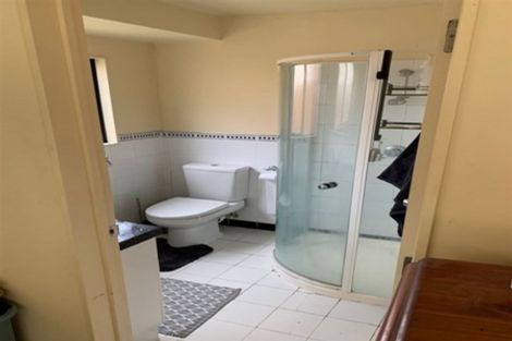 Photo of property in 11 Fairchild Avenue, Goodwood Heights, Auckland, 2105