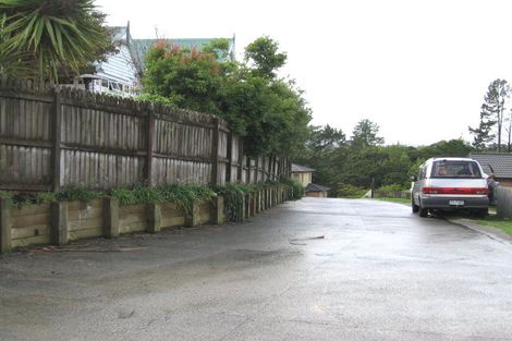 Photo of property in 22 Quincey Place, Massey, Auckland, 0614