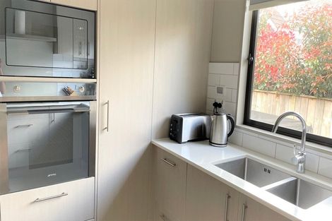 Photo of property in 4 Uruhau Close, Torbay, Auckland, 0630