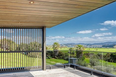 Photo of property in 96 Tern Point, Mangawhai, 0975