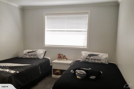 Photo of property in 16 Livingstone Drive, Papamoa Beach, Papamoa, 3118