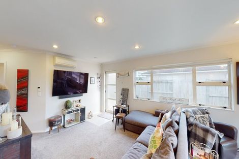 Photo of property in 12a Oxford Street, Hokowhitu, Palmerston North, 4410