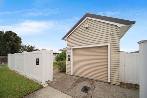 Photo of property in 36 Kelvin Road, Papakura, 2110