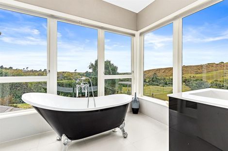 Photo of property in 1315 South Head Road, South Head, Helensville, 0874