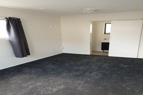 Photo of property in 2 Mariner Street, Mangere, Auckland, 2022