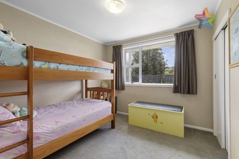 Photo of property in 6 Peach Tree Grove, Maungaraki, Lower Hutt, 5010