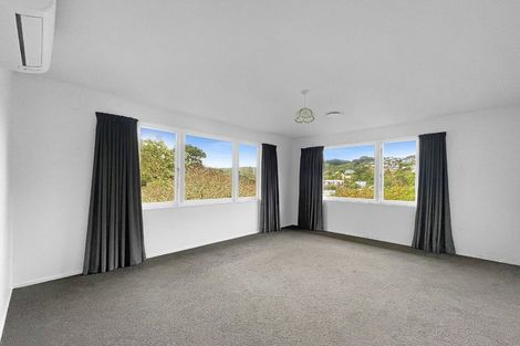Photo of property in 24 Saint Michaels Crescent, Kelburn, Wellington, 6012