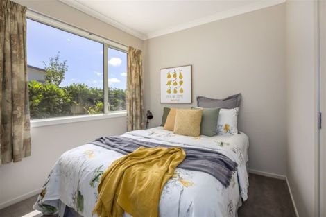 Photo of property in 94 Te Puia Drive, Aotea, Porirua, 5024