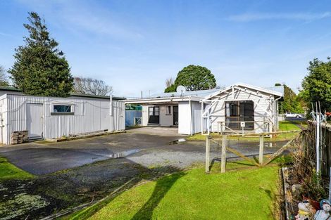 Photo of property in 342 South Road, Hawera, 4610