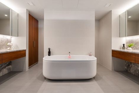 Photo of property in Clyde Quay Wharf, 3b/1 Clyde Quay Wharf, Te Aro, Wellington, 6011