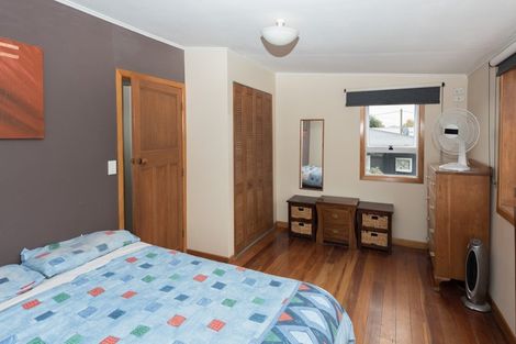 Photo of property in 263 Huatoki Street, Upper Vogeltown, New Plymouth, 4310