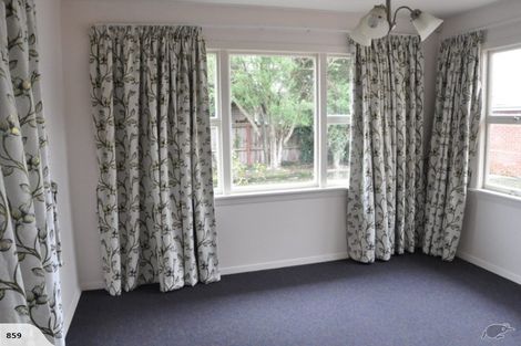 Photo of property in 1 Oakhurst Place, Russley, Christchurch, 8042