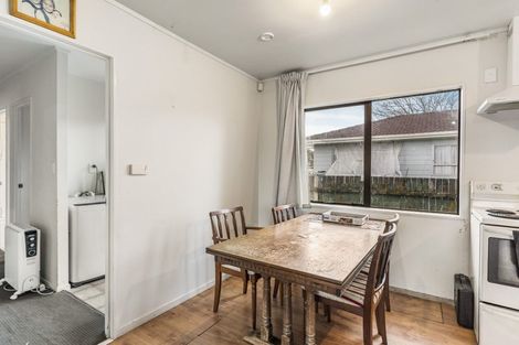 Photo of property in 2/17 Kent Road, Manurewa, Auckland, 2102