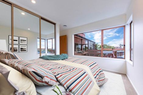 Photo of property in 237 Te Atatu Road, Te Atatu South, Auckland, 0610