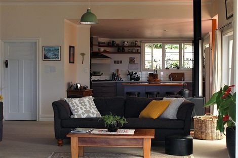 Photo of property in 122 Beach Road, Onerahi, Whangarei, 0110