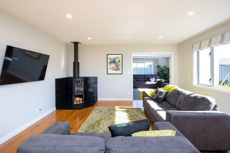 Photo of property in 11 Kaituna Place, Te Awa, Napier, 4110