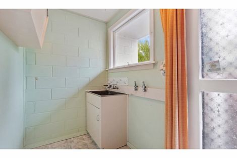 Photo of property in 2/43 Prestons Road, Redwood, Christchurch, 8051