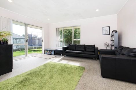 Photo of property in 16 Legacy Drive, Henderson, Auckland, 0612
