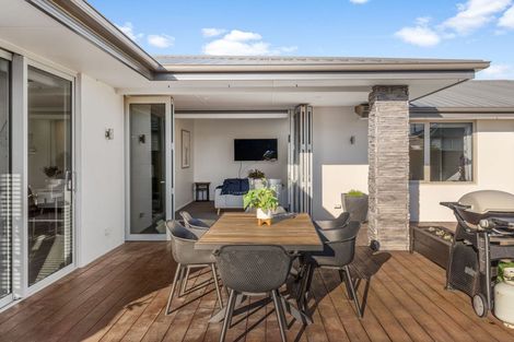 Photo of property in 16 Carpenter Drive, Prebbleton, 7604