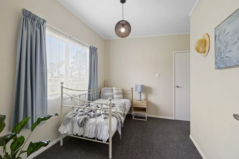 Photo of property in 6 Mace Street, Waitara, 4320