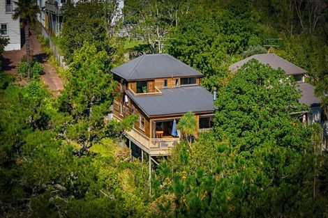 Photo of property in 2/63 Rawene Road, Birkenhead, Auckland, 0626