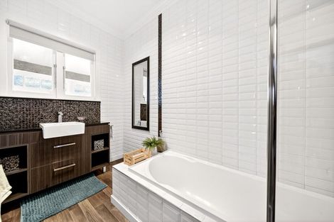 Photo of property in 106 Lincoln Road, Masterton, 5810