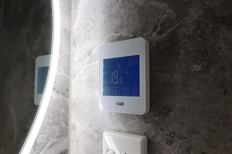 Photo of property in 62a Glenmore Road, Sunnyhills, Auckland, 2010