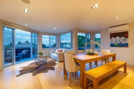 Photo of property in 44 Castor Bay Road, Castor Bay, Auckland, 0620