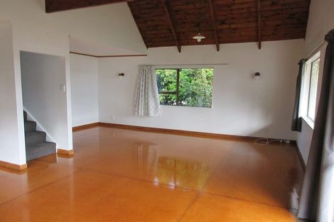 Photo of property in 22 Tindalls Bay Road, Tindalls Beach, Whangaparaoa, 0930